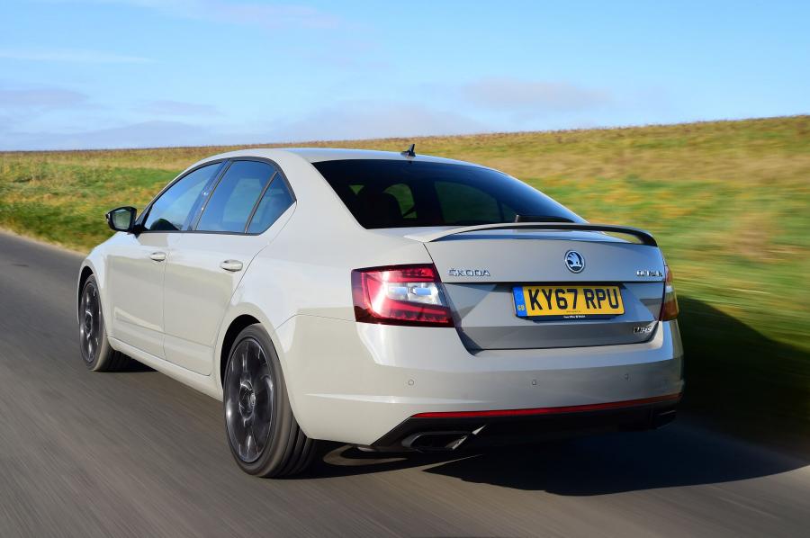  Skoda Octavia vRS 245 (5E) 2017 года  (UK) (фото 5 из 12)